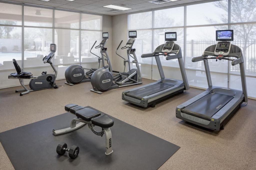 Fairfield Inn and Suites Phoenix Chandler Fashion Center image 7